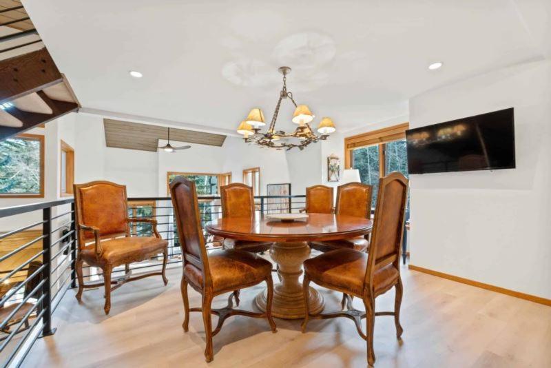 Ridgepoint Townhome 198 By East West Hospitality Beaver Creek Ngoại thất bức ảnh